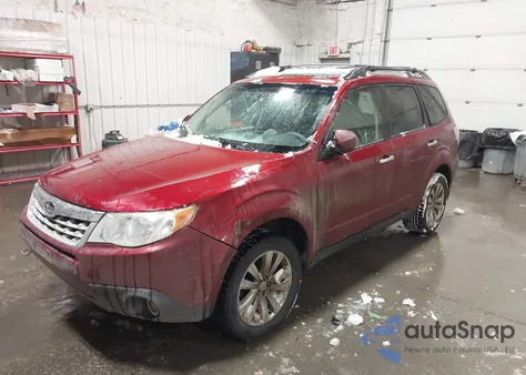2011 Subaru Forester 2.5X Limited из США, поврежденный, VIN JF2SHAEC4BH700796